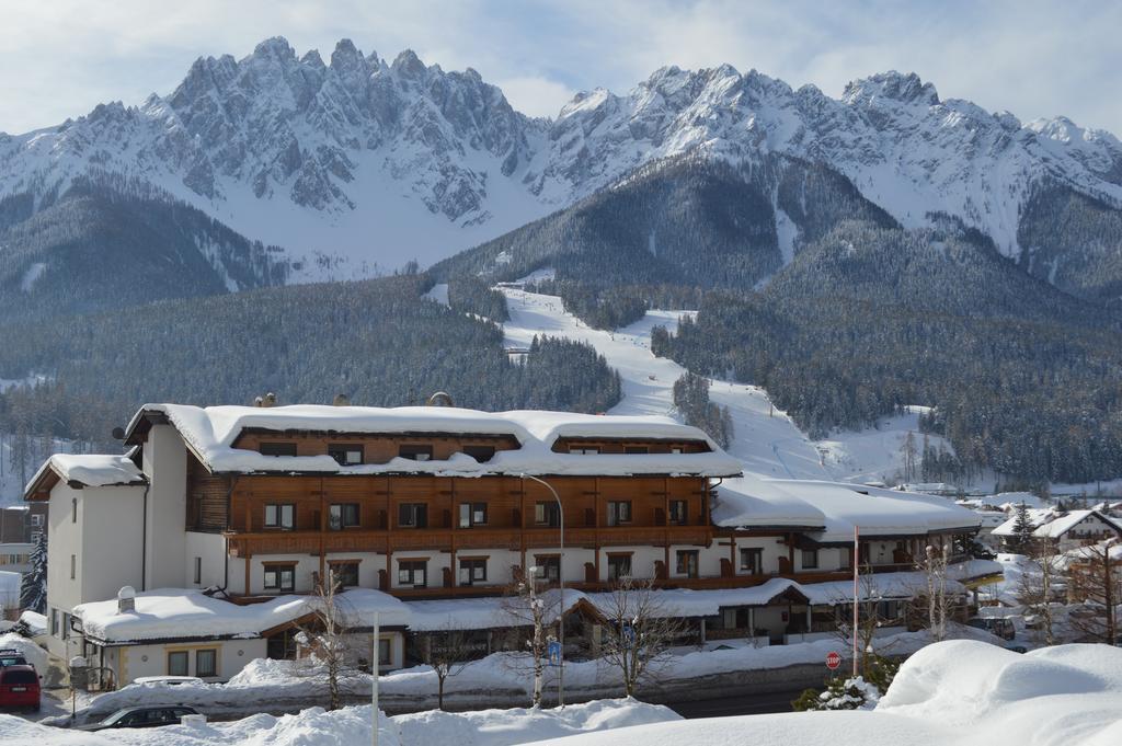 Hotel Capriolo San Candido Kültér fotó